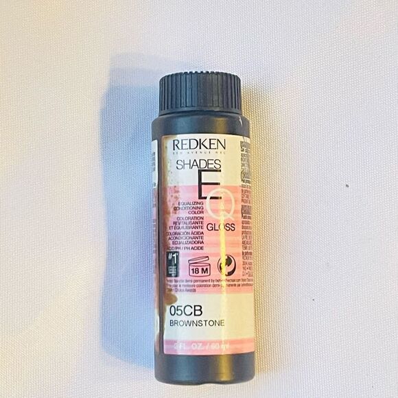 Redken Shades Eq Gloss Toner In 5cb - Picture 1 of 4